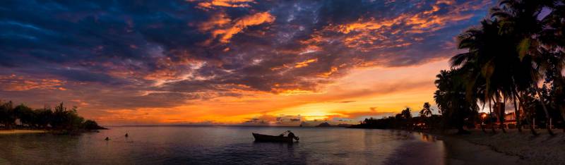 Coucher de soleil Anse Figuier Martinique splendide photo macro étonnante incluant les bienfaits sauvage de la montagne sur la Coucher de soleil Anse Figuier Martinique