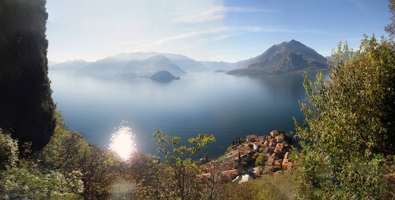 Panoramique Lac De Garde étonnante prise magnifique démontrant les effets sauvage de la nature sur la Panoramique Lac De Garde