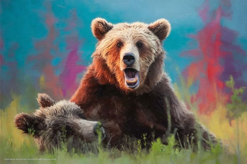 Ours ourson herbe faune nature animal mammifere foret ciel soleil automne mere bebe jouer Au premier plan, un grand ours brun est assis sur l'herbe, la gueule ouverte comme s'il rugissait. L'ours a un pelage épais et hirsute et une carrure puissante. À gauche de l'ours, un plus petit ourson est allongé, la tête reposant sur la patte de l'ours plus grand. L'arrière-plan présente un paysage vibrant et abstrait avec des éclaboussures de bleu, rouge et jaune, suggérant un coucher ou un lever de soleil. Le ciel est un mélange de teintes bleues et violettes, et il y a des indices d'arbres et de feuillage en arrière-plan. La scène globale est dynamique et pleine d'énergie, capturant l'essence de la nature sauvage.