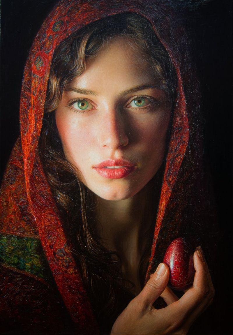 Femme realisme expression huile rouge oeuf echarpe vert yeux sombre Le tableau représente une femme à l'expression sérieuse, son visage partiellement caché par un foulard rouge et vert à motifs. Elle a de longs cheveux bruns ondulés et des yeux verts saisissants. Ses lèvres sont peintes d'une couleur rouge profond, et elle tient un oeuf rouge dans sa main, qui a une surface fissurée et texturée. L'arrière-plan est sombre, et le visage de la femme est éclairé par une source de lumière, projetant des ombres sur son visage et son foulard.