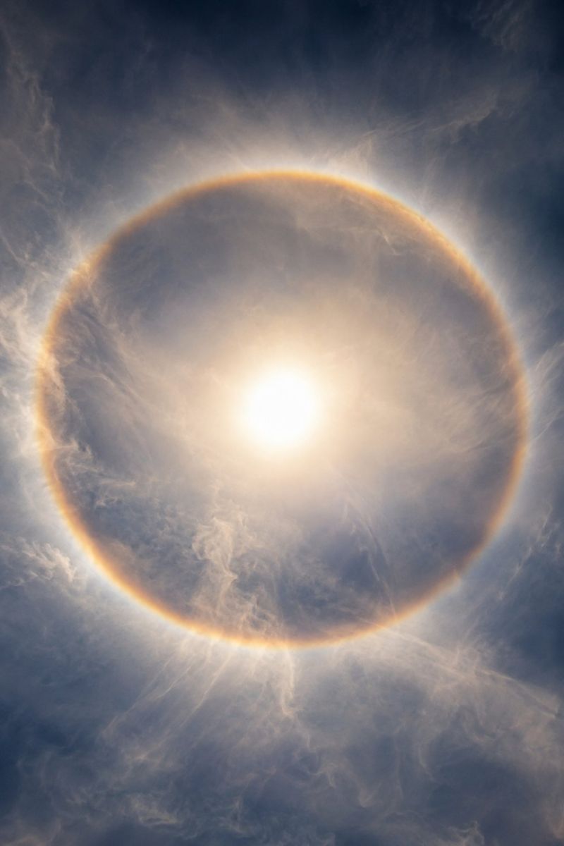 Halo solaire cristaux glace image picture accurate picture amazing demonstrating the mischiefs wild of human activities on la halo solaire cristaux glace